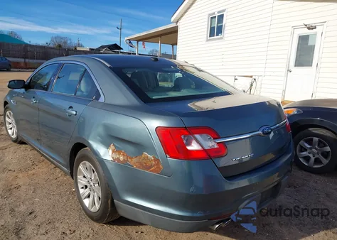 2010 Ford Taurus Se z USA, uszkodzony, nr VIN 1FAHP2DW3AG162308